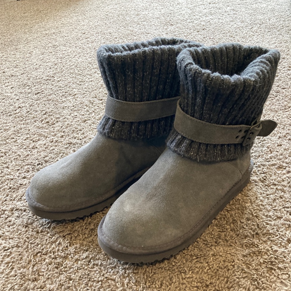 UGG slipper boots size 11